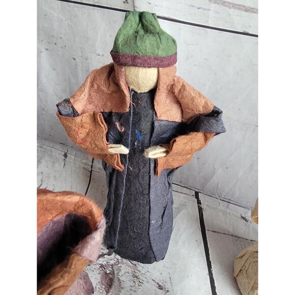 Vintage Folk Art Nativity Set Paper mache? Felt? Made In Philippines READ - Picture 7 of 16